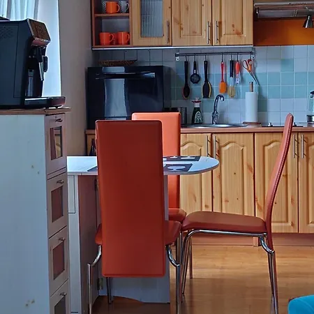 Bright And Cozy Center 1 Bedroom Ap, Free Parking! * 塔林