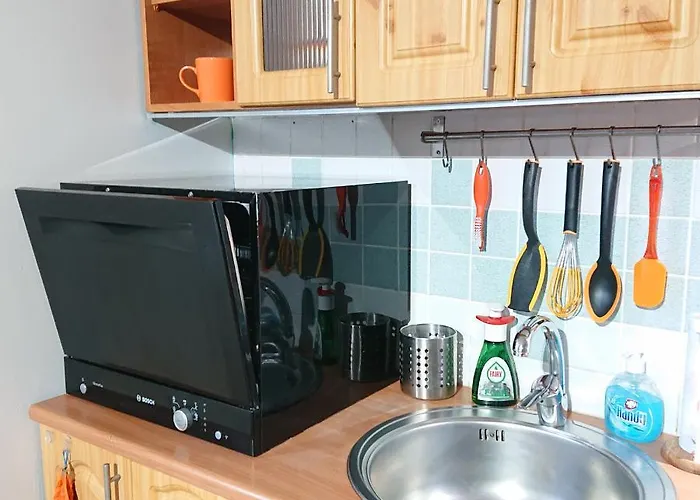 Bright And Cozy Center 1 Bedroom Ap, Free Parking! 塔林